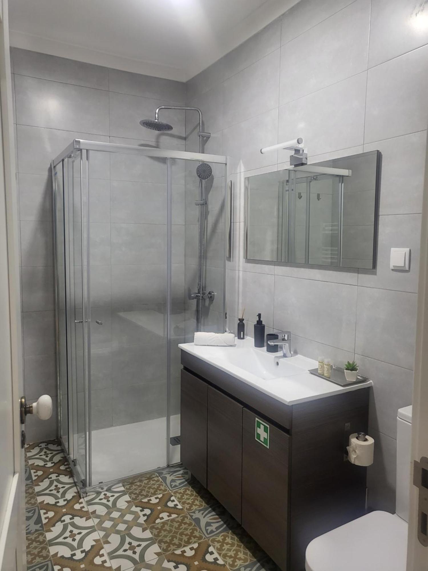 Alfama Apartments Services Лісабон Екстер'єр фото